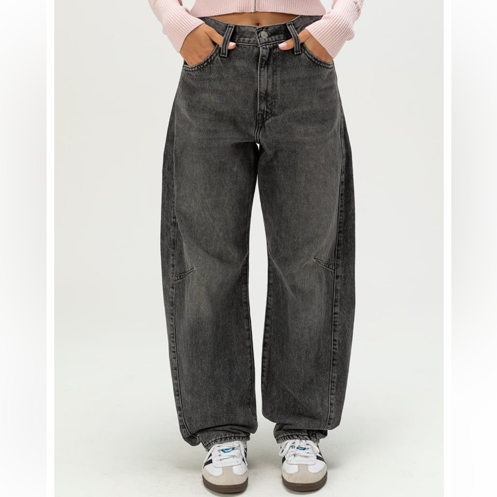 Levi's Cinch Barrel Jeans